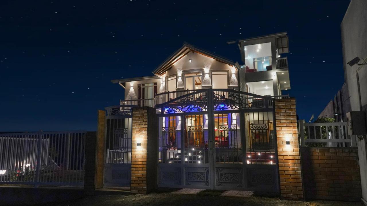 Twin Villa Red Нувара-Элия Экстерьер фото